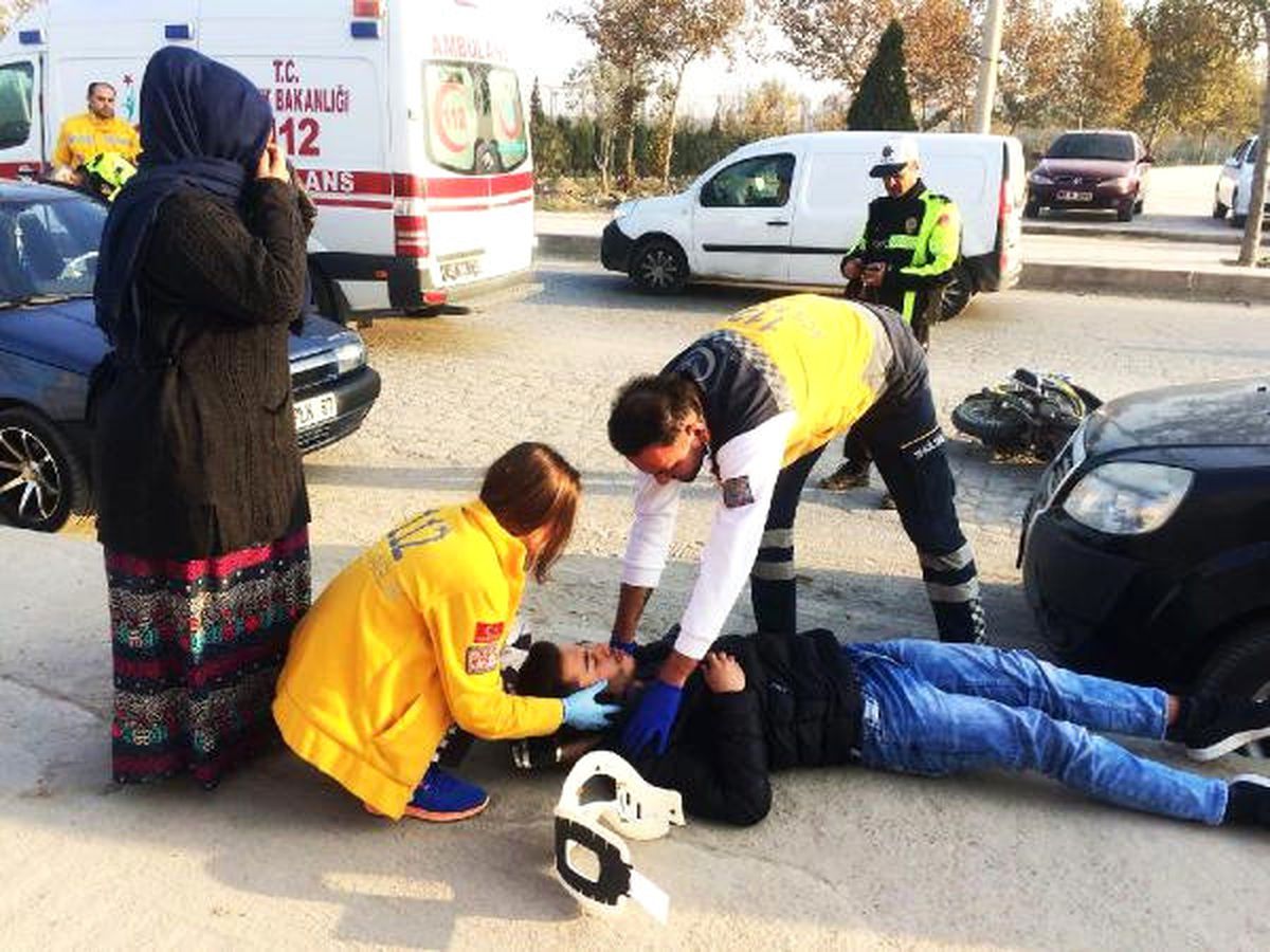 Kendi Acısını Unuttu, Oğlunun Başında Gözyaşı Döktü
