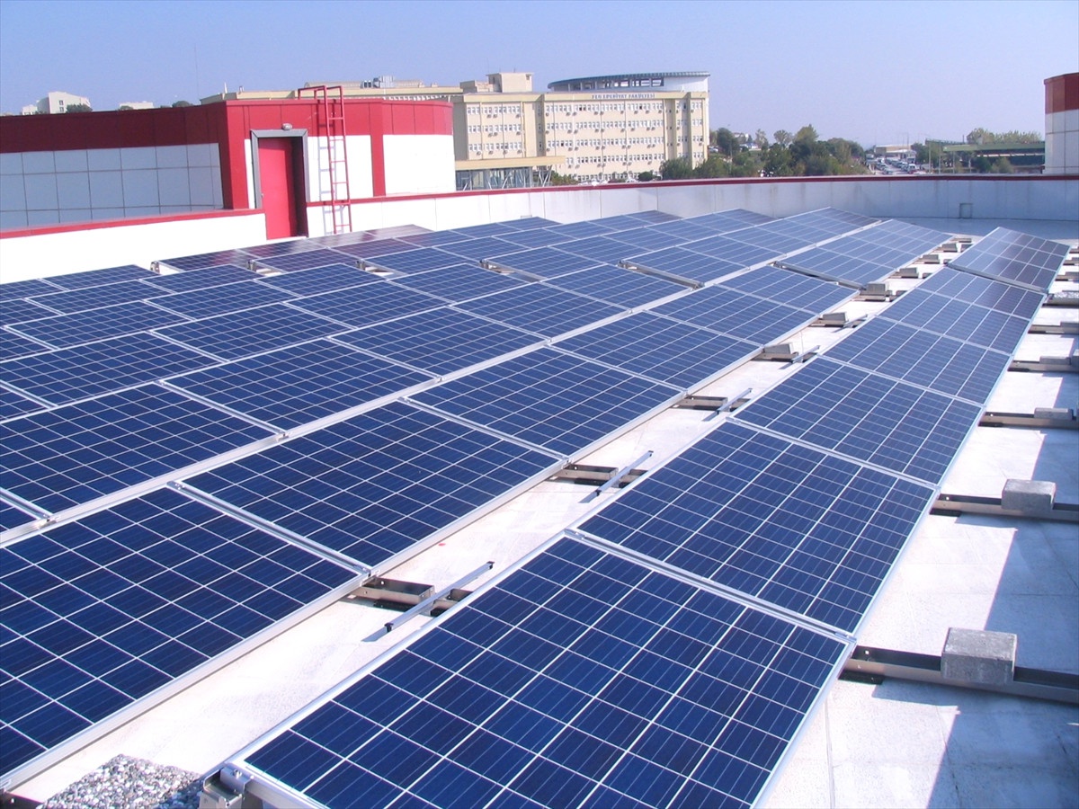 Mcbü\'ye Güneş Enerjisi Santrali