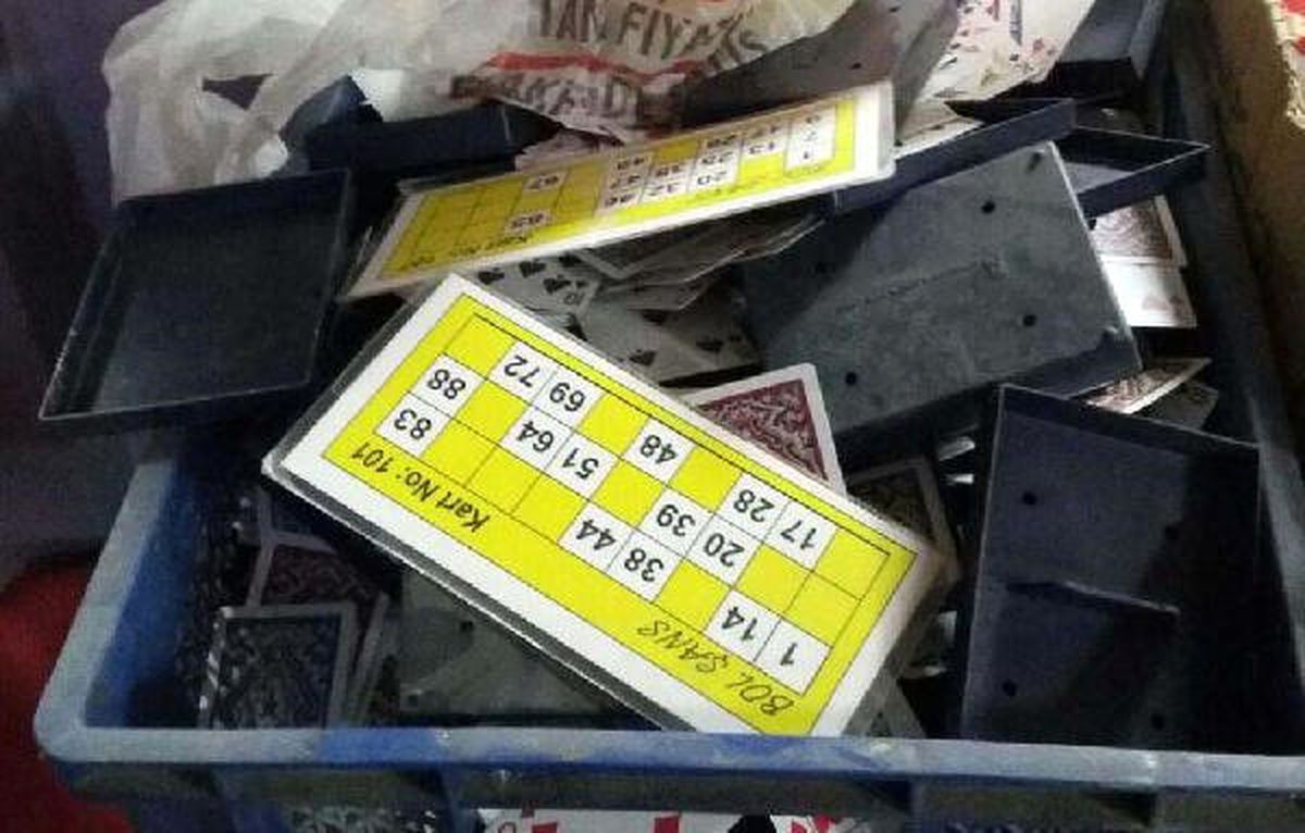 Mühürlenen Dernek Lokallerinde Kumar Oynayan 245 Kişiye 55 Bin Lira Ceza