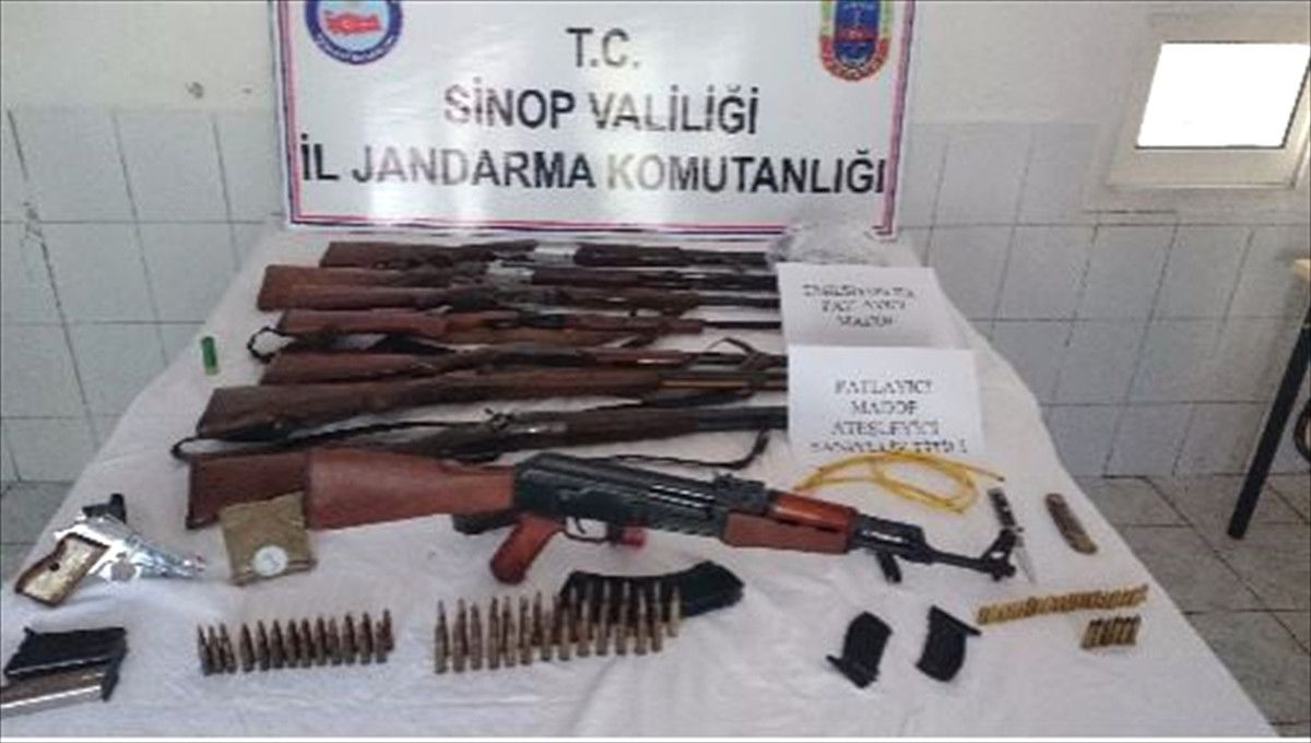 Sinop\'ta Ruhsatsız Silah Operasyonu