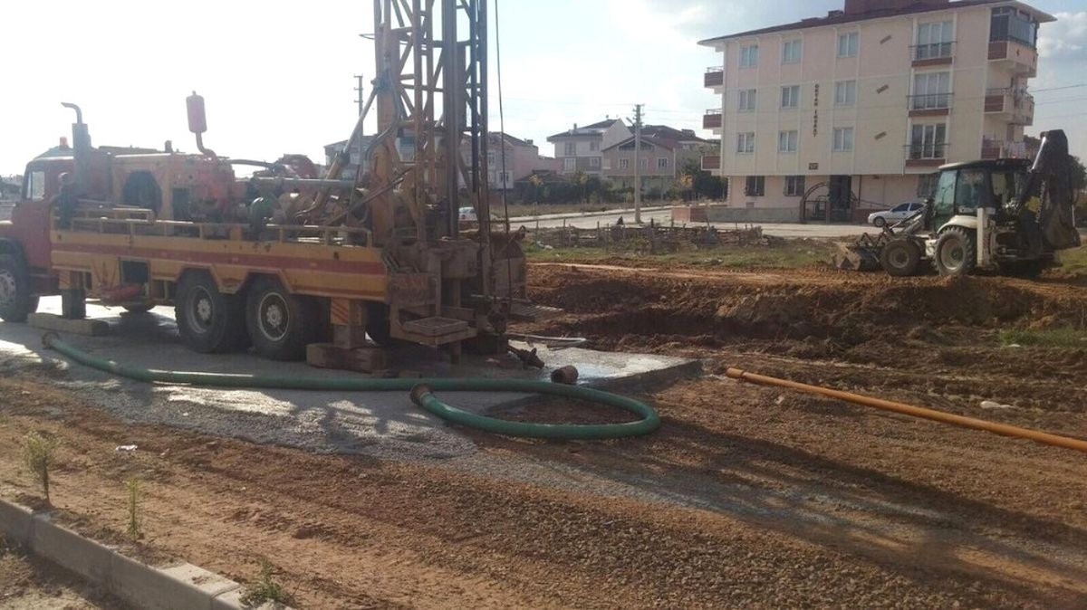 Teski Çorlu\'ya Yeni Su Kuyusu Açıyor