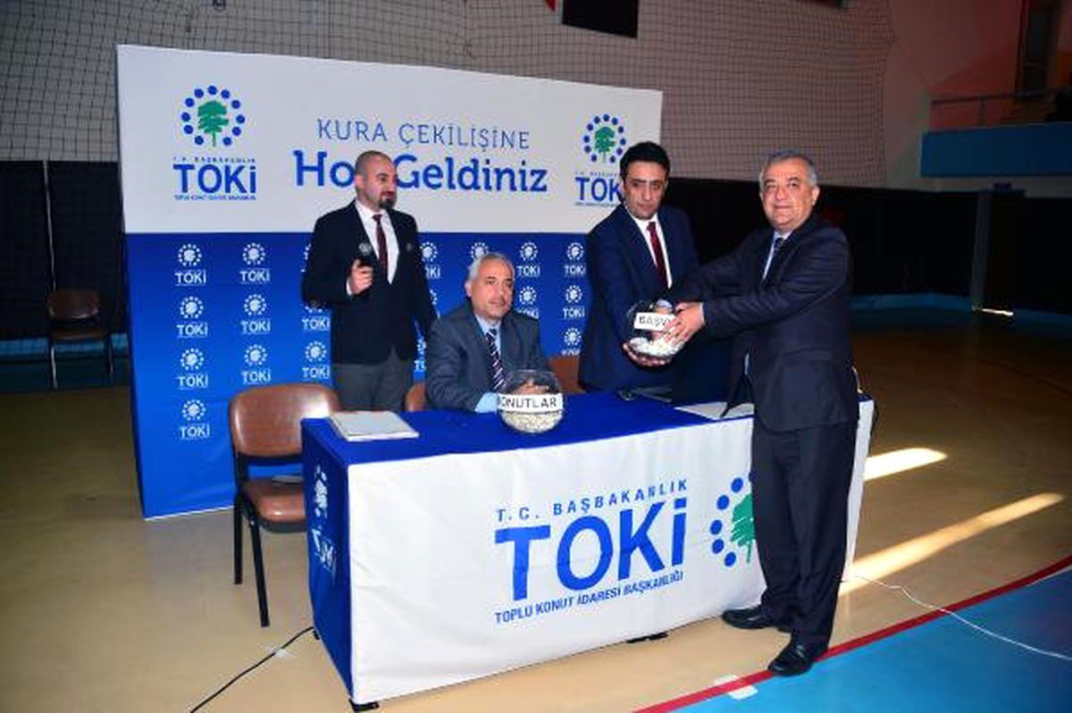 Toki, Adana\'da Emeklileri Ev Sahibi Yaptı