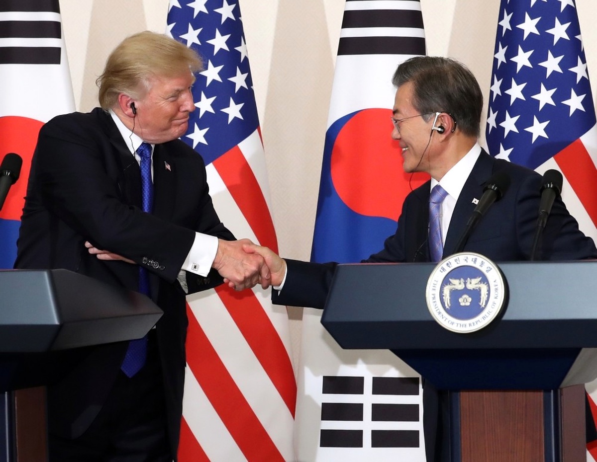 Trump, Kuzey Kore\'yi Masaya Çağırdı