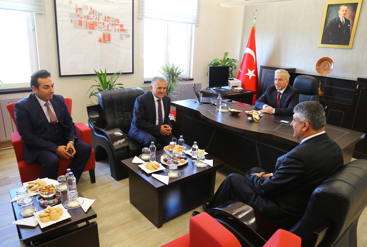 Vali Kamçı\'dan Kurum Ziyaretleri