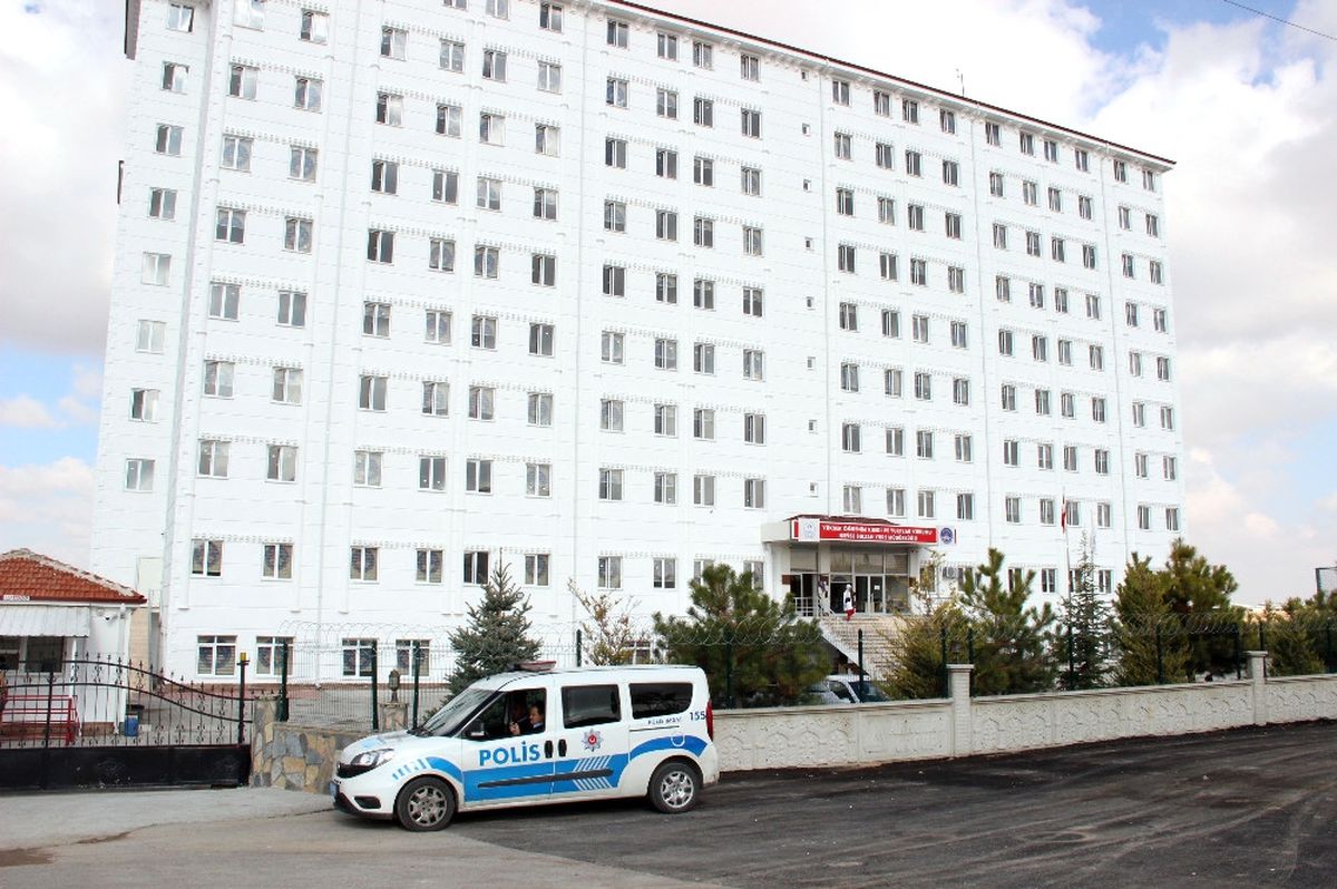 Yurdu Ayağa Kaldıran Öğrenciler Hakkında Disiplin İşlemi