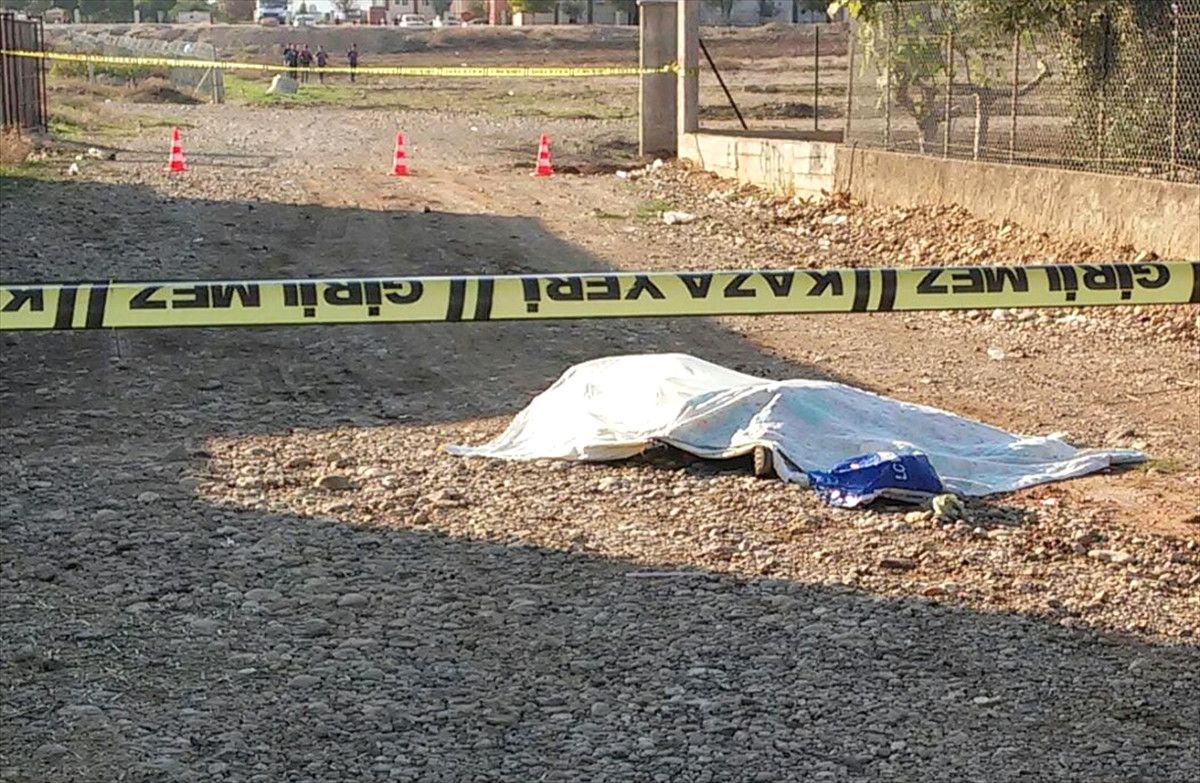 Adana\'da Trafik Kazası: 2 Ölü