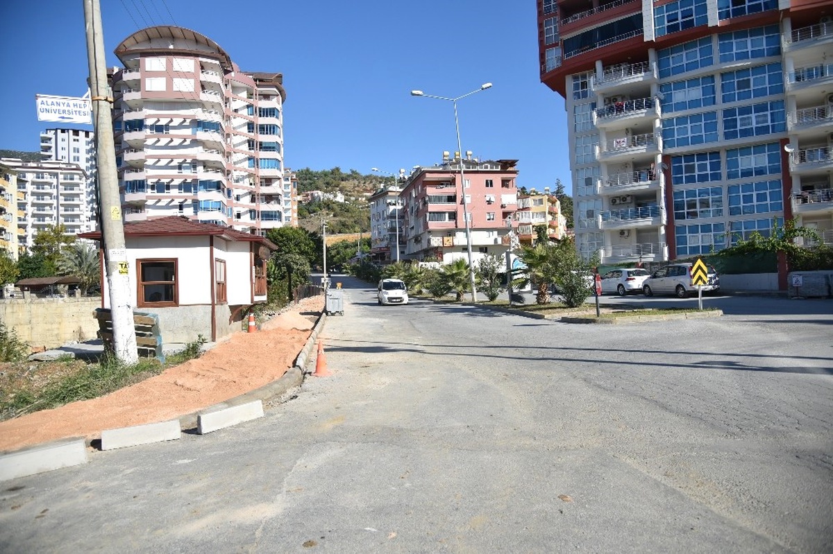 Alanya Cikcilli Mahallesi\'ne Yeni Kaldırım