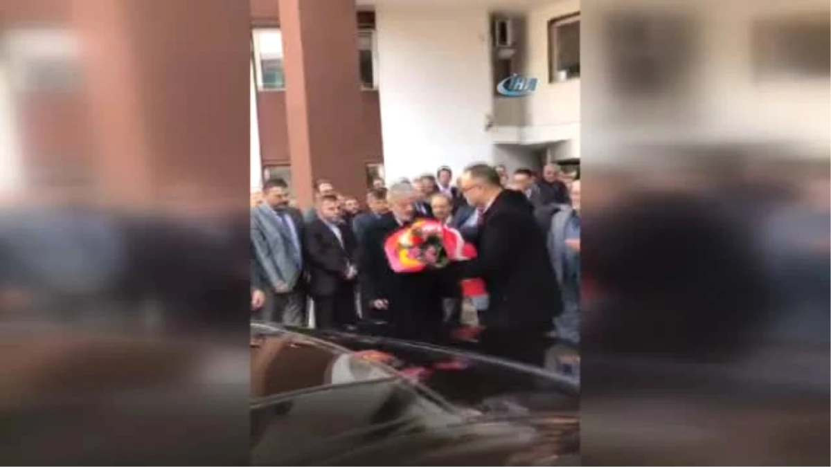 Ankara Büyükşehir Belediye Başkanı Tuna, Eski Mesai Arkadaşlarıyla Vedalaştı