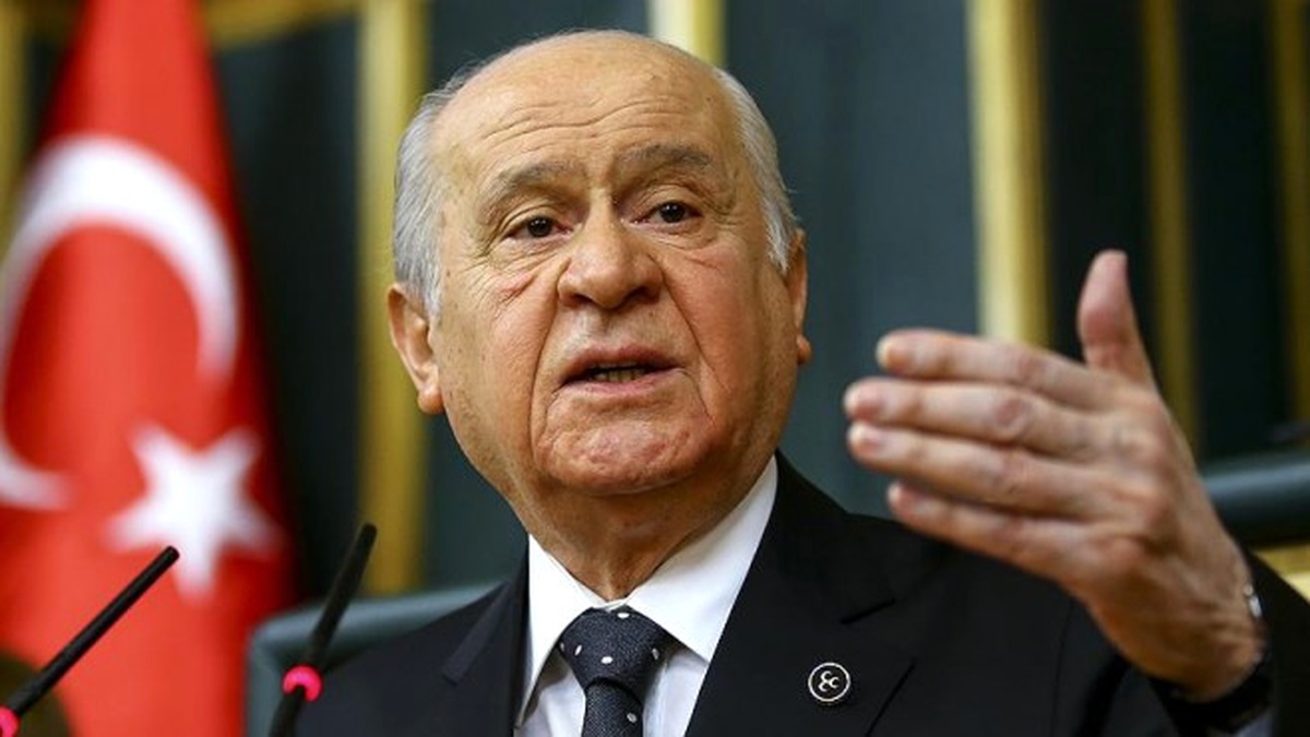 Bahçeli\'den \'Yabancı Oyuncu Sınırlaması\' Yorumu