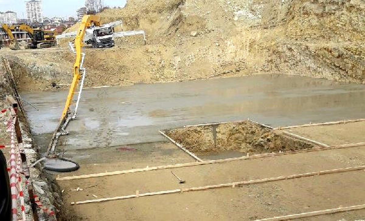 Başına Beton Pompası Düşen İnşaat İşçisi Öldü