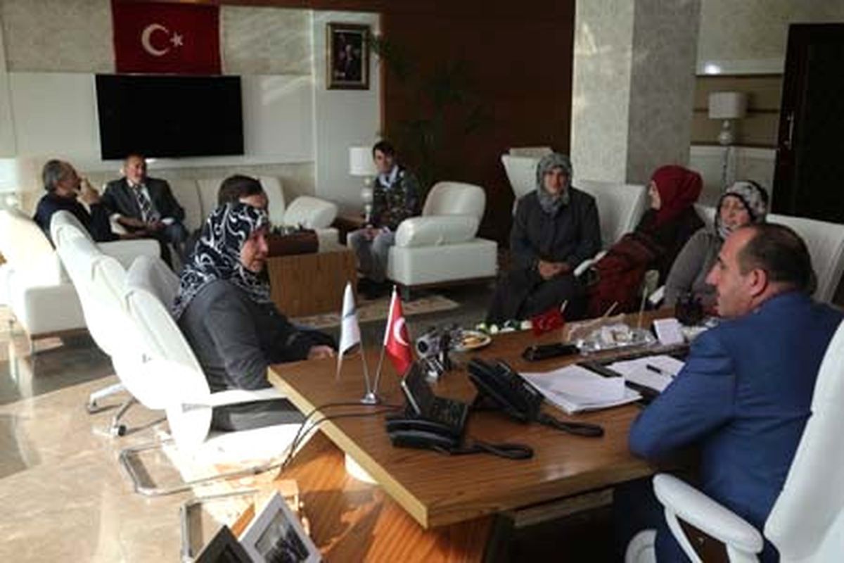 Başkan Duruay Vatandaşları Makamında Kabul Etmeye Devam Ediyor