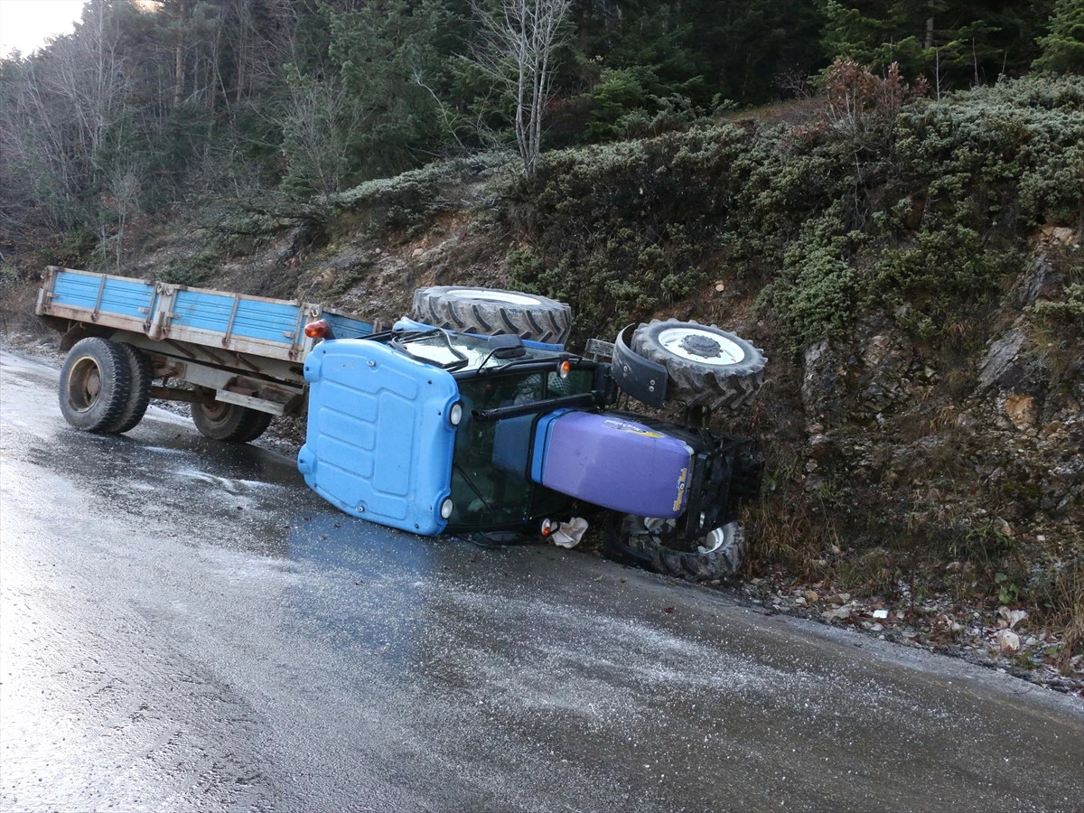 Bolu\'da Trafik Kazası: 2 Yaralı