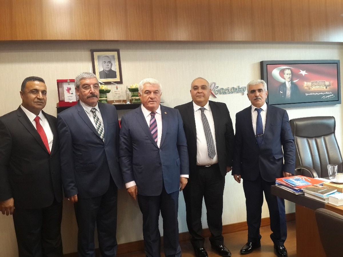 Gaziantep İl ve İlçe Dernekleri Federasyon Başkanı Hasan Özaygut, TBMM\'de Projeleri Anlattı