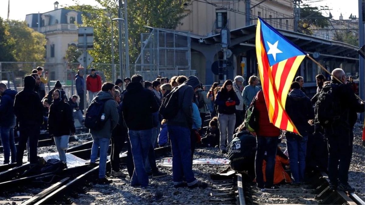 İspanya Dışişleri Bakanı: Katalonya\'nın Bağımsızlığı İçin Referanduma İzin Verilebilir