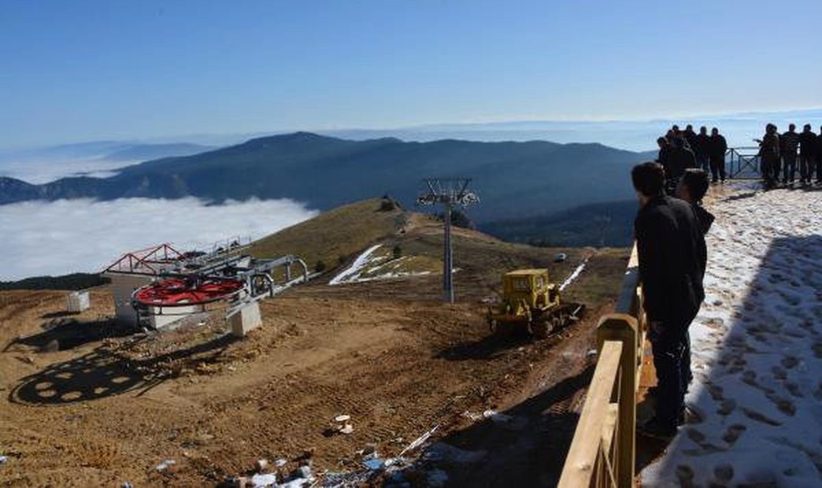 Karabük\'te 2 Bin Rakımlı Zirveye Kayak Merkezi