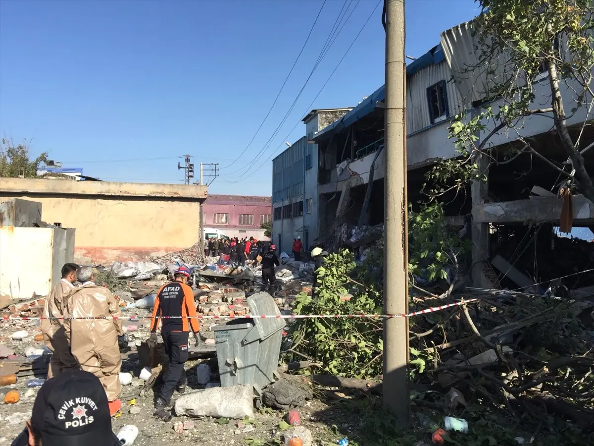 Mıknatıs Çocuk" Görenleri Şaşırtıyor