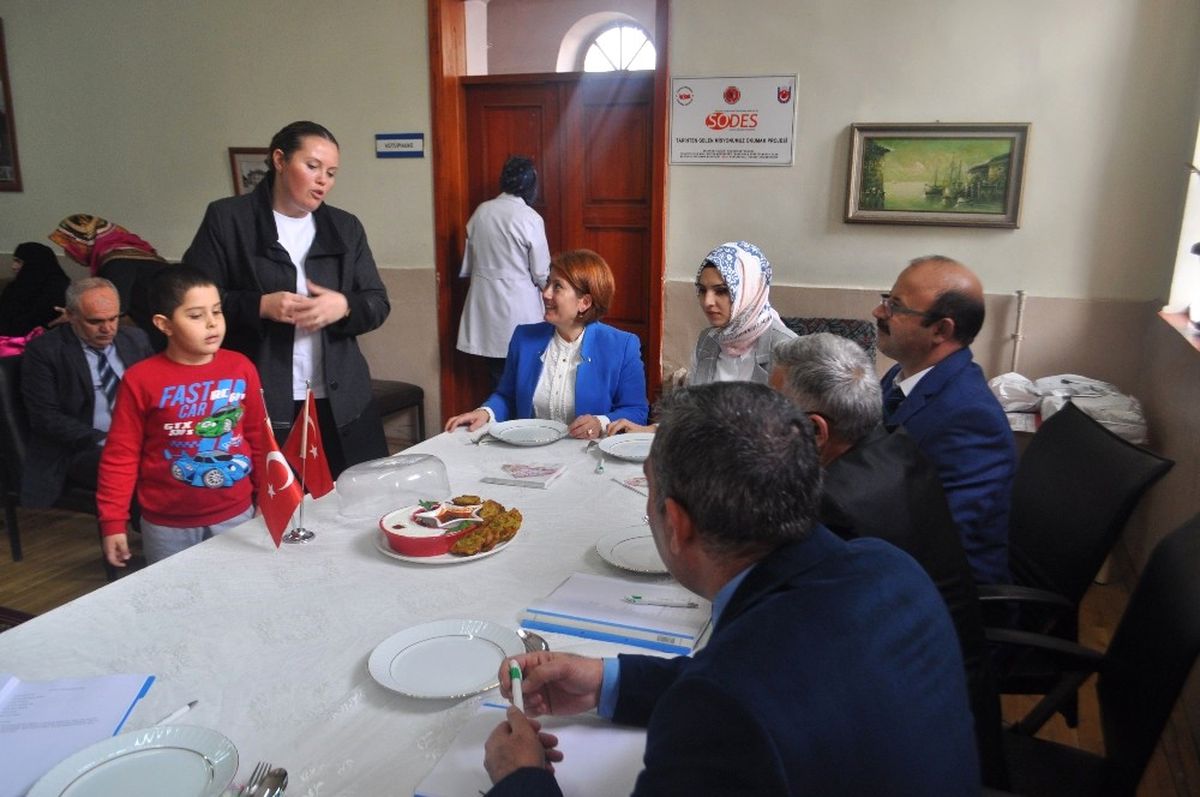 Minik Yürekler Ekmek İsrafına Dikkat Çekti
