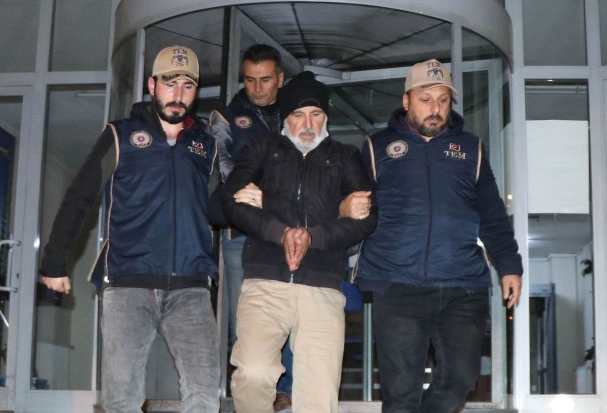 Öz Kardeşini Öldüren Deaş\'lı Terörist Polis Merkezine Getirildi