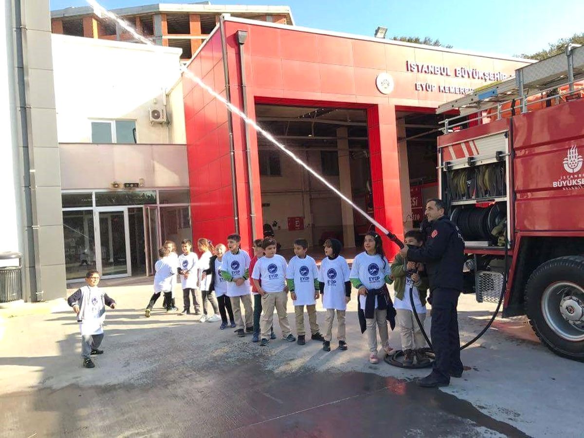 Simurglu Öğrenciler İtfaiye Tatbikatına Katıldı