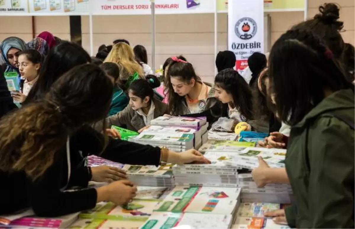 Sınav Sistemi Değişti, 100 Milyon Kitap Elde Kaldı