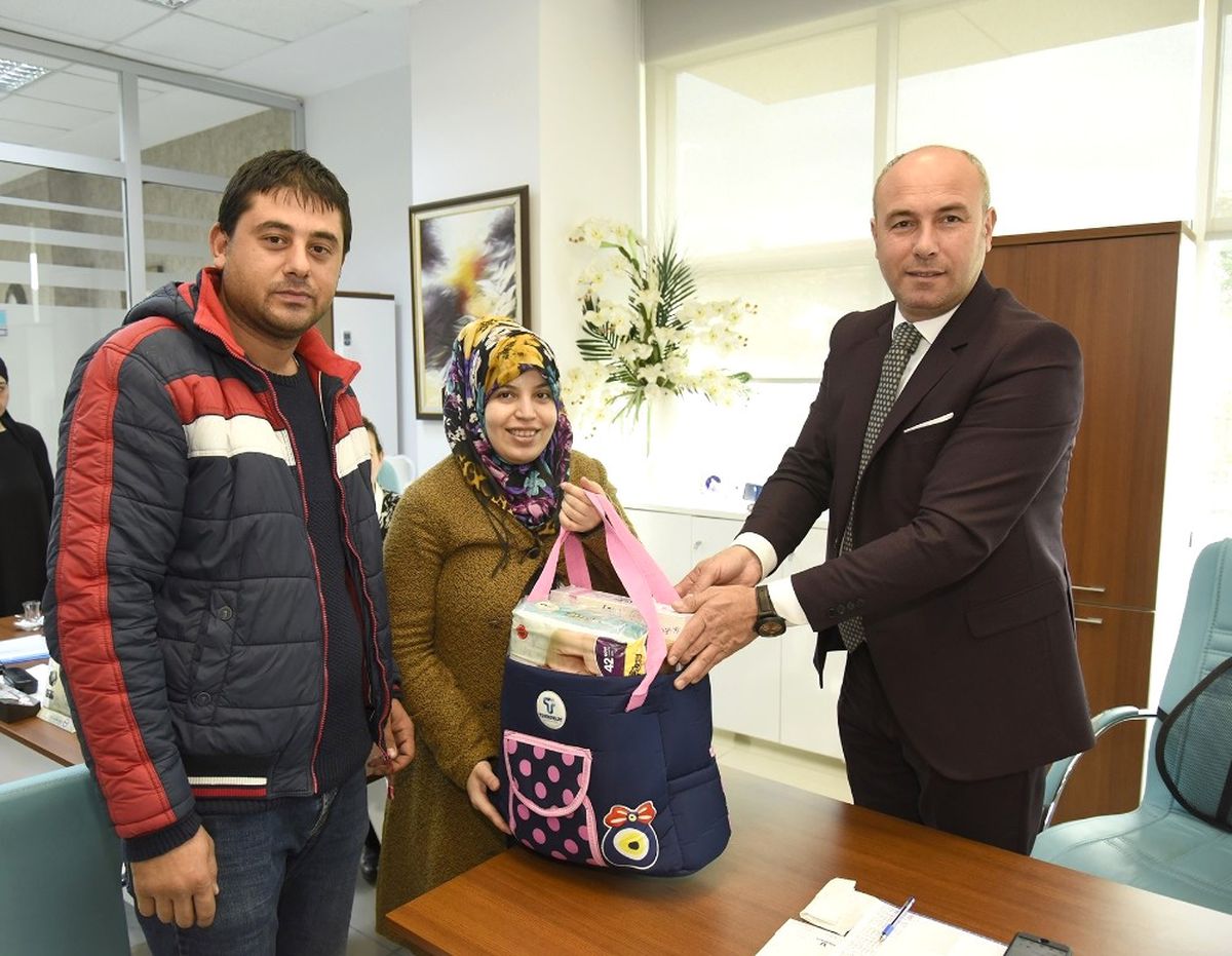 Tekkeköy Belediyesinden \'Hoş Geldin Bebek Hediye Seti\'