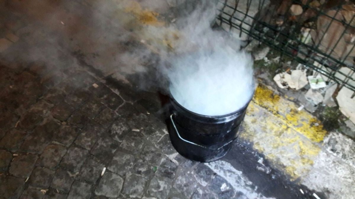 Üsküdar Meydan\'da Bir İş Yerinde Yangın Çıkı