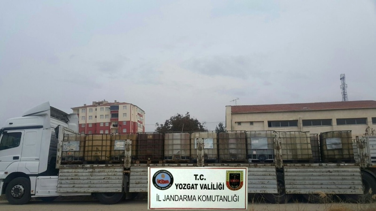 Yozgat\'ta 19 Bin Litre Madeni Yağ Ele Geçirildi