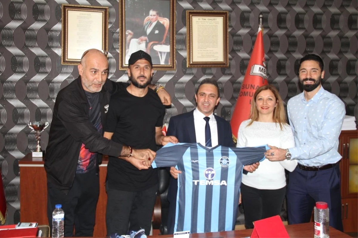 Adana Demirspor\'dan Okul Ziyareti