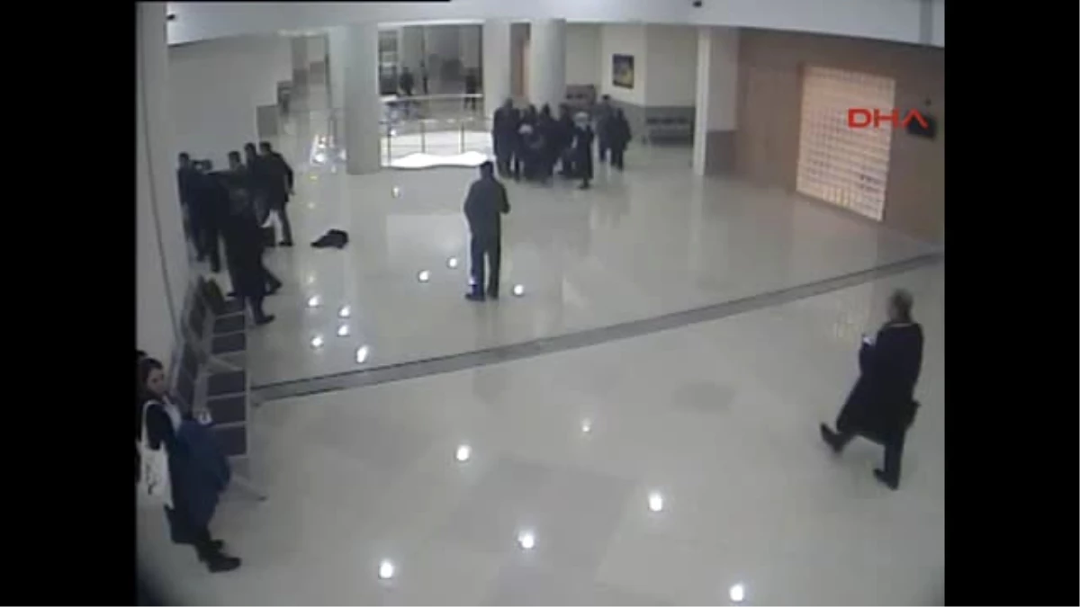 Adliye İçinde Kadın Avukata Saldırı Kamerada