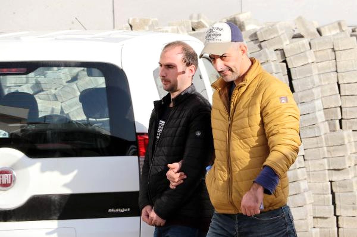 Alıcı Gibi Davranan Polis Çalınan Ürünleri Satmak İsteyen Şüpheliyi Yakaladı