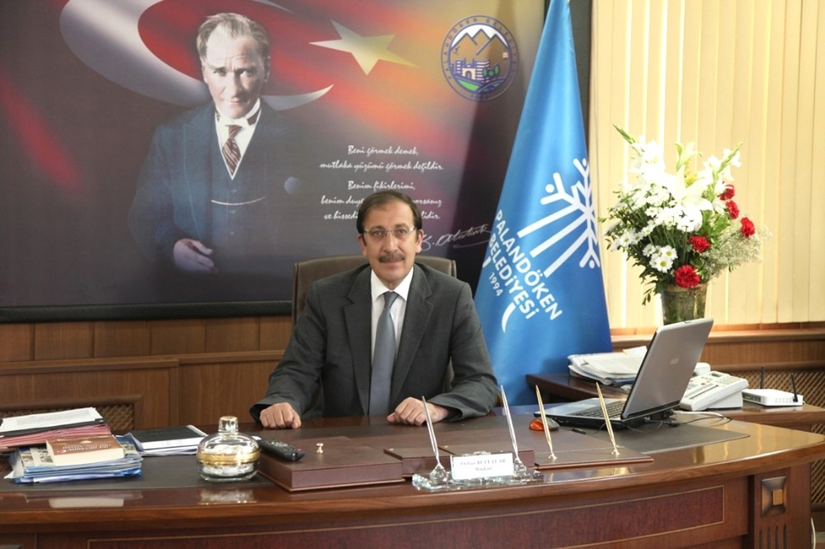 Başkan Bulutlar, "Cumhuriyetimizin Kurucusunu ve Silah Arkadaşlarını Rahmetle Anıyoruz"