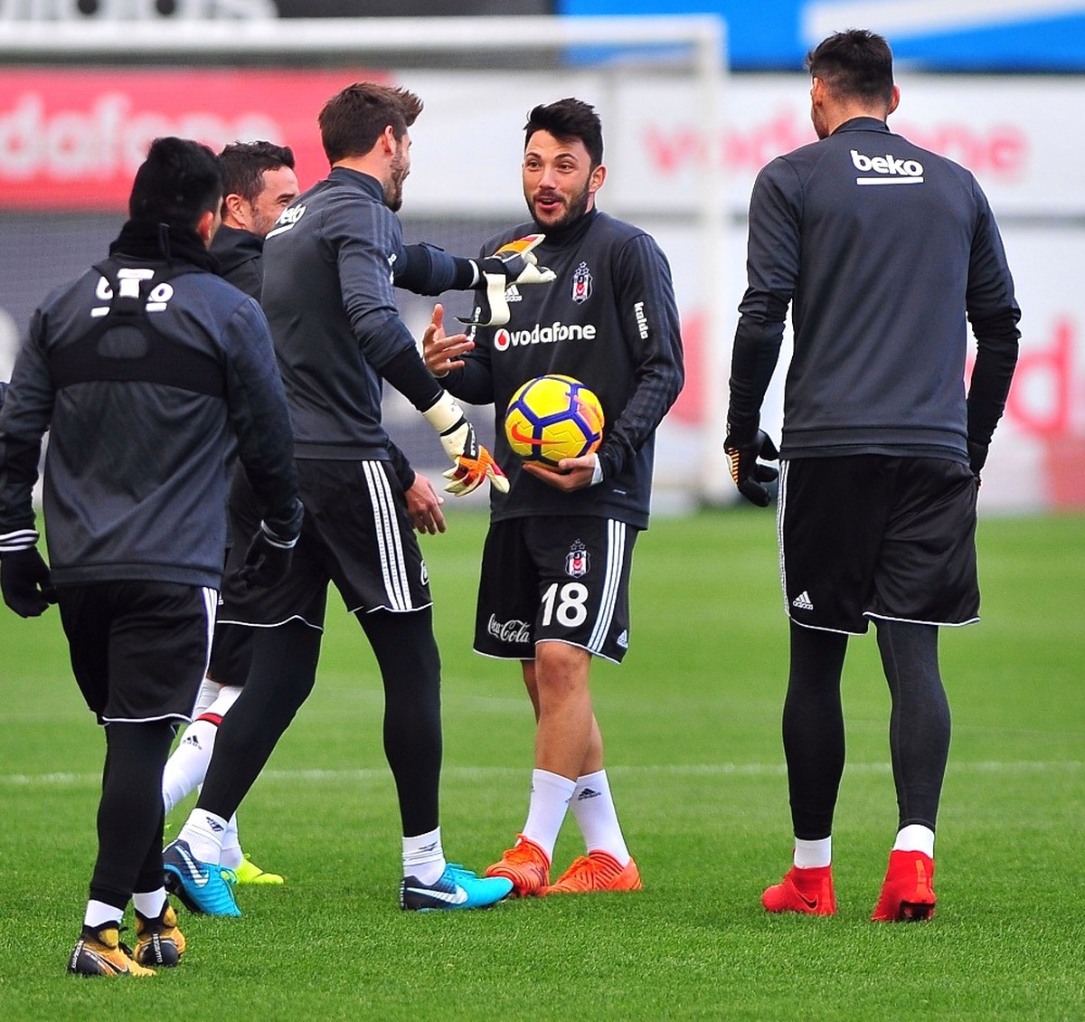 Beşiktaş, Akhisarspor Maçı Hazırlıklarını Sürdürdü