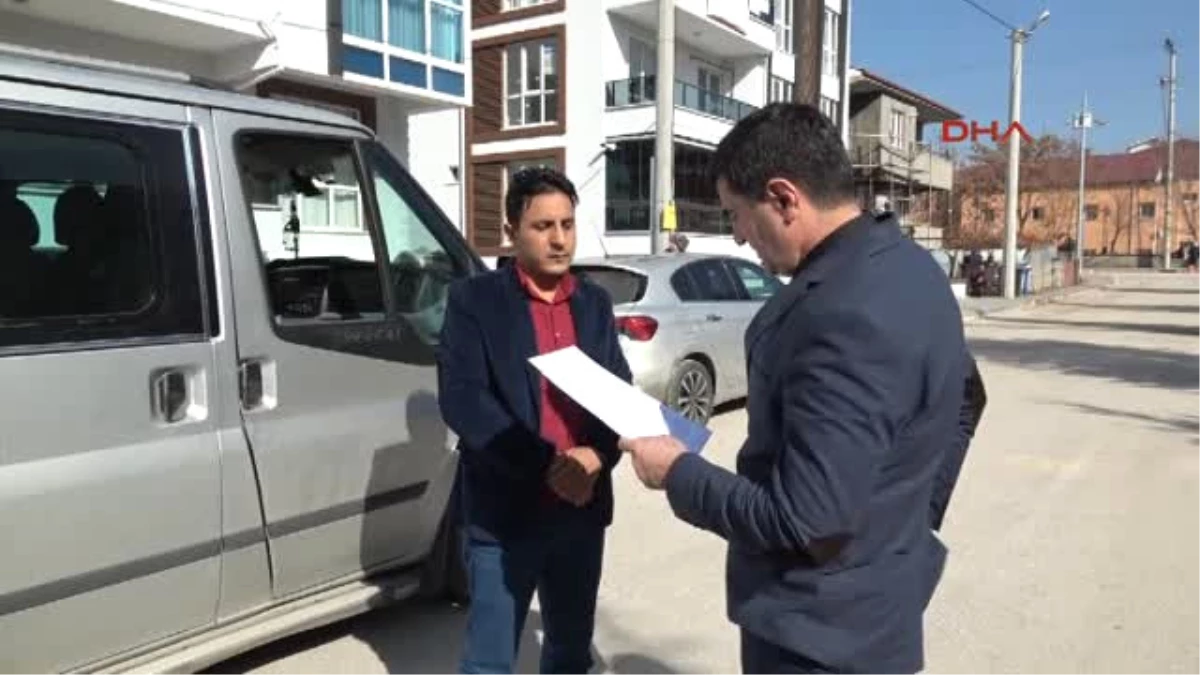 Bolu\'da Minibüste 5 Bin 600 Paket Kaçak Sigara Ele Geçirildi