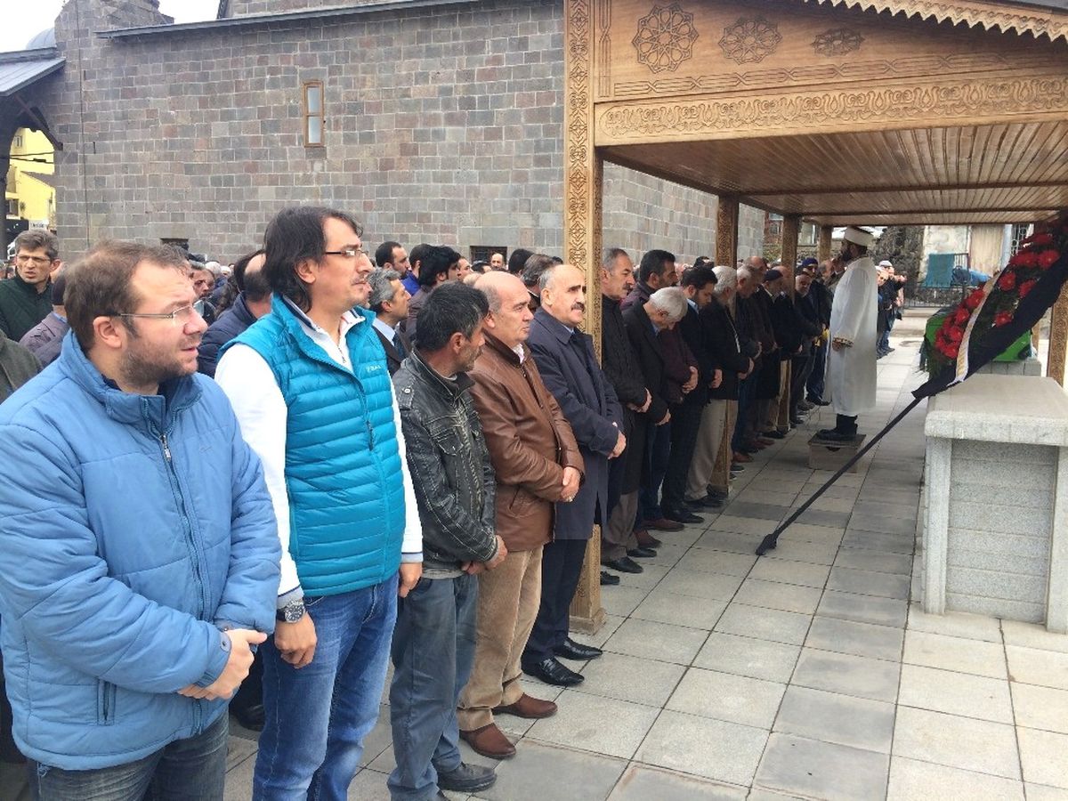 Ciğerim Fuat Son Yolculuğuna Uğurlandı