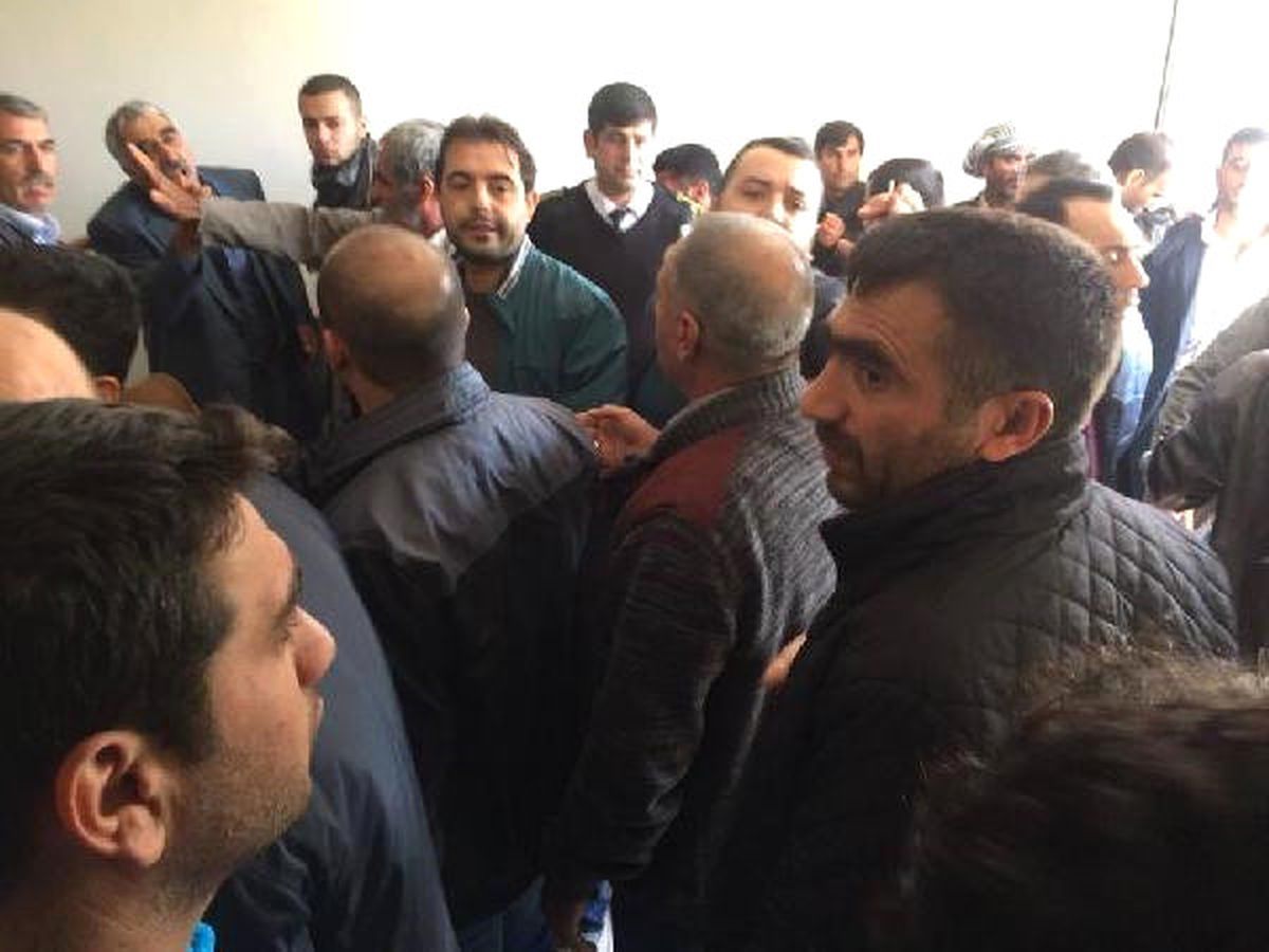 Ergani\'de Elektrik Kesintisi Gerginliği