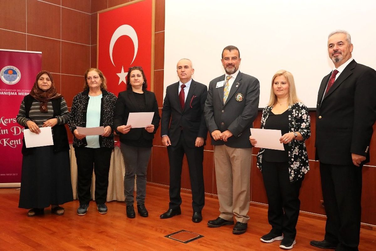 Evka Projesi\'nin Başarıyla Tamamlayan Kadınlar Sertifikalarını Aldı