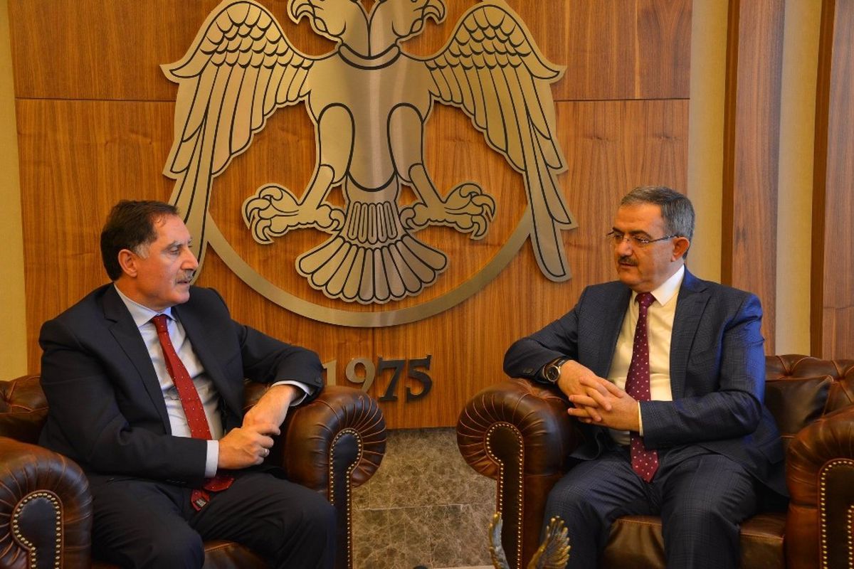 Kamu Başdenetçisi Malkoç\'tan Rektör Şahin\'e Ziyaret