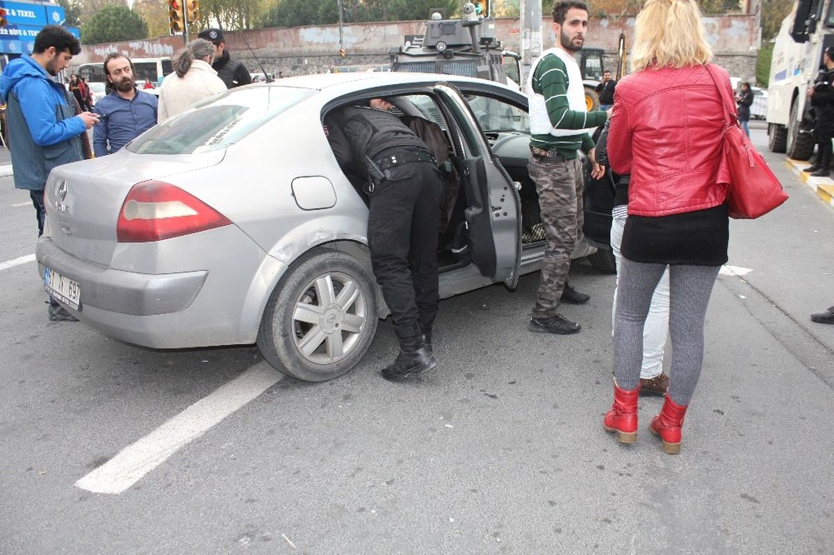 Okmeydanı\'nda Özel Harekat Polisi Destekli Sokak Uygulaması