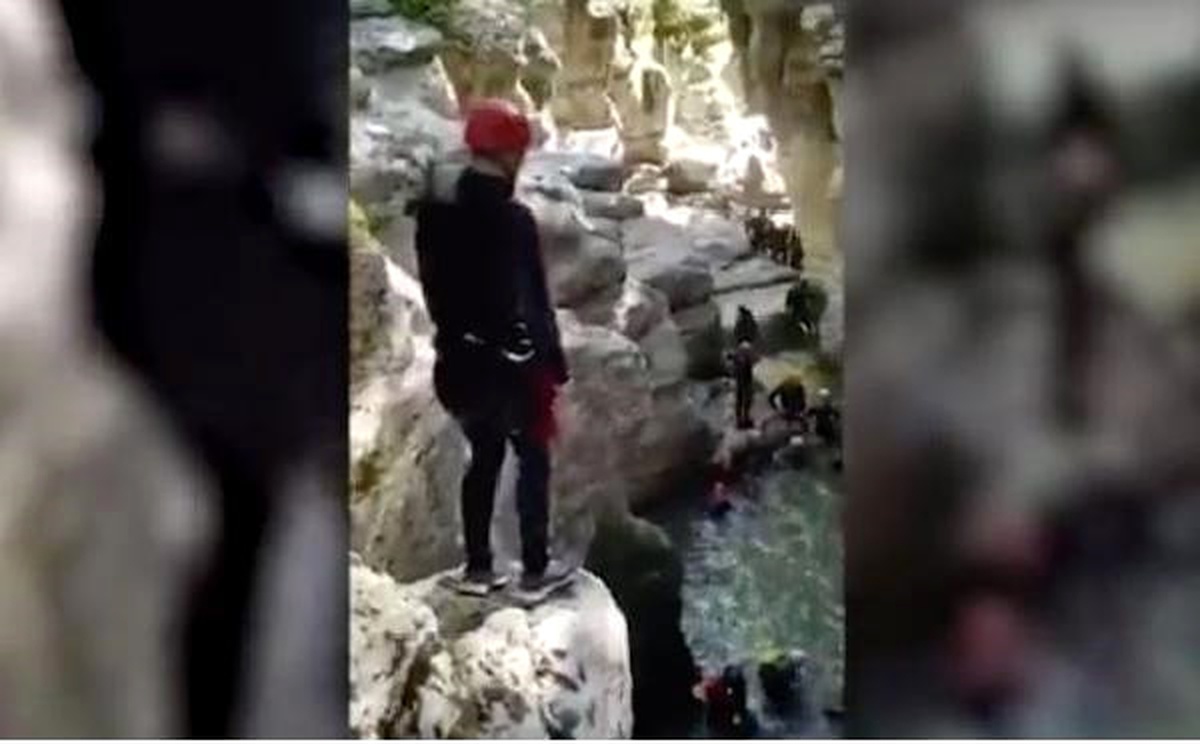 Rusya\'da Vali Olmak İçin Tankın Altına Yatmak Gerekiyor