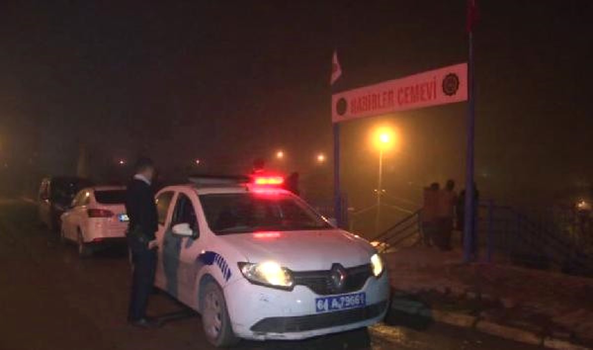 Sultangazi Habibler Cemevi\'ne Taşlı Saldırı(1)