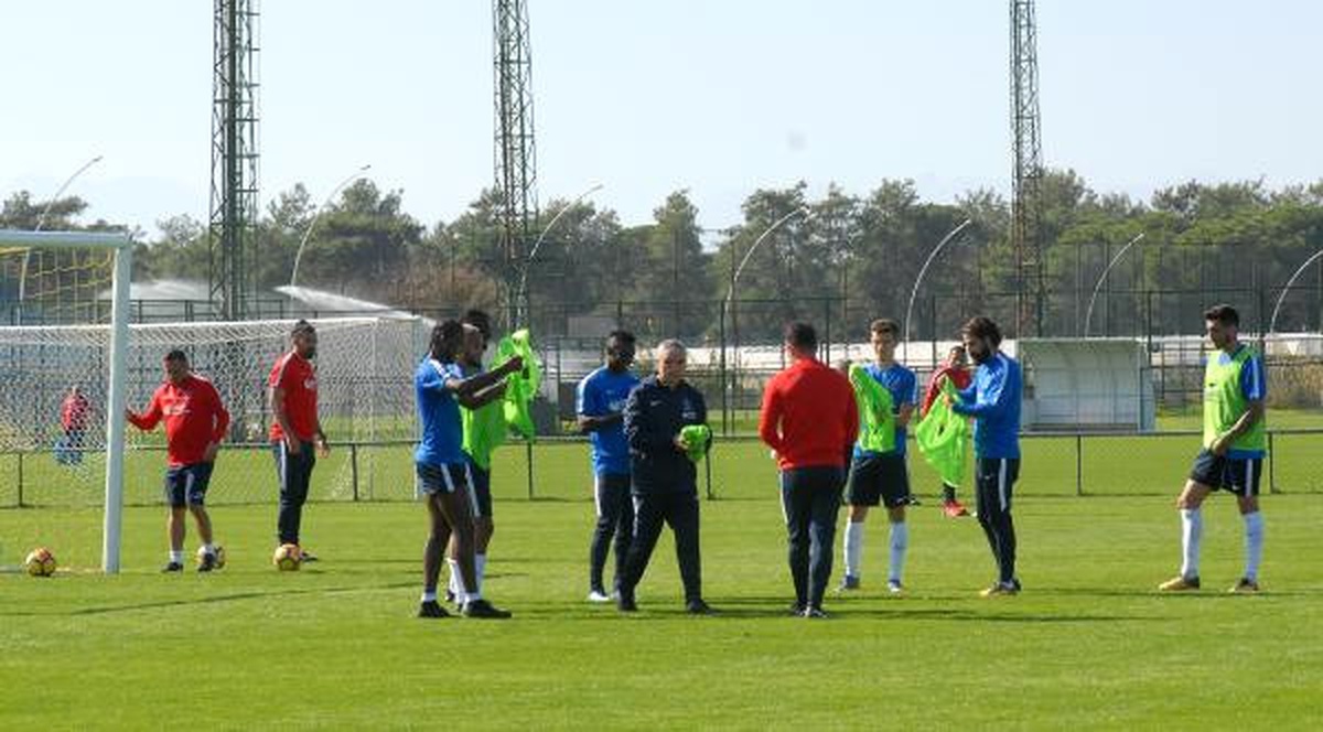 Trabzonspor\'un Antalya Kampı Sürüyor