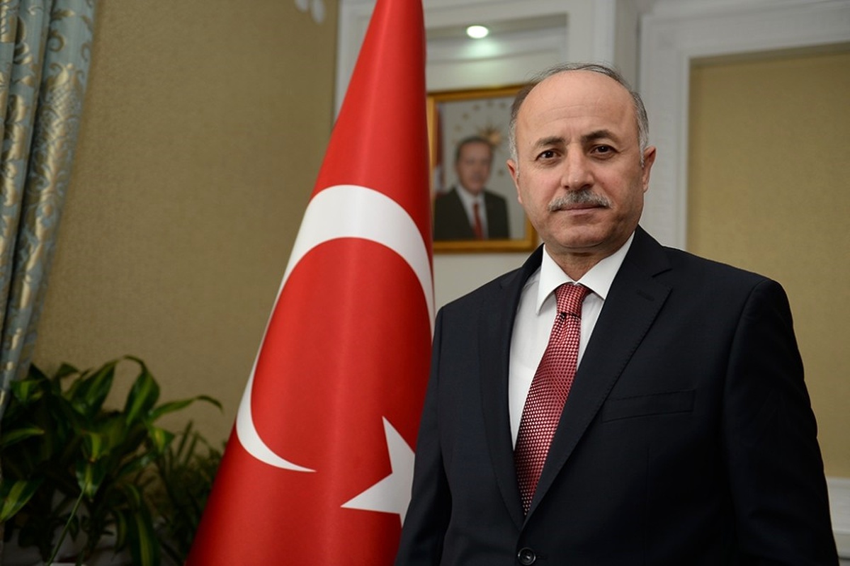 Vali Azizoğlu: "Atatürk\'ü, Ölümünün 79. Yılında Rahmetle, Minnetle ve Şükranla Anıyoruz"