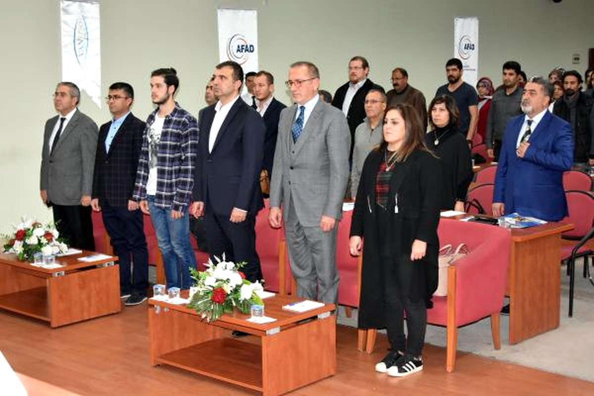 Van Depreminde Ölen Dha Muhabirleri Sebahattin Yılmaz ve Cem Emir Unutulmadı (2)