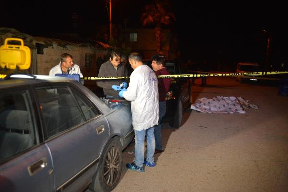 Yeni Aldığı Tüfeği Denerken Canından Oldu (2)