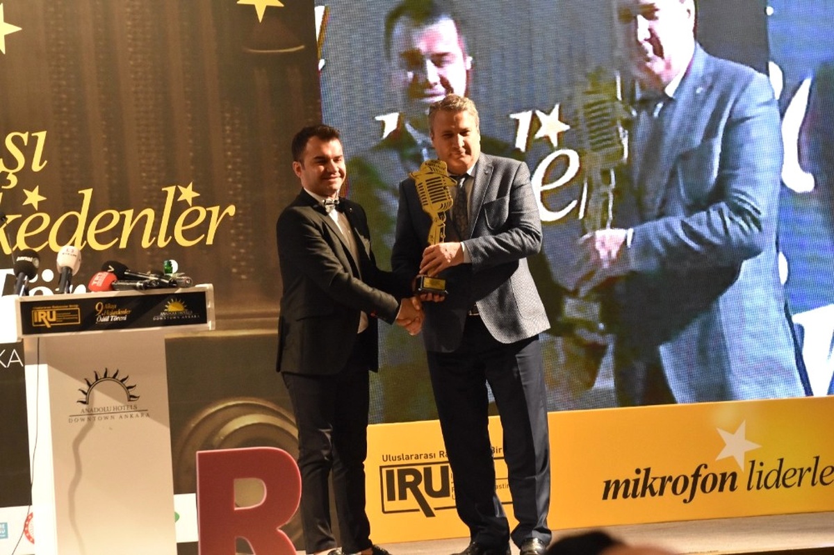 Yılın Projeci Belediye Başkanı Mehmet Çerçi Seçildi