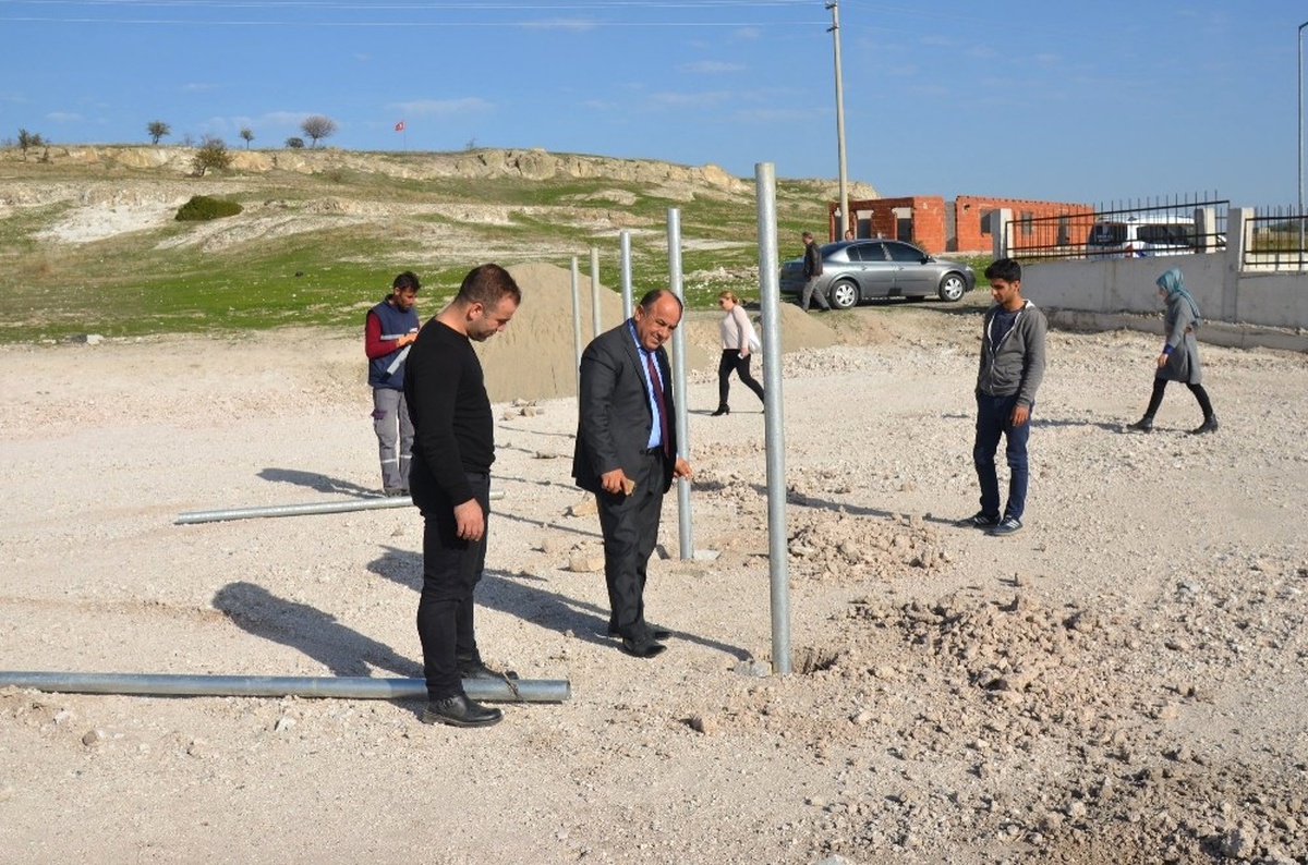 Yunusemre Yeni Spor Sahaları Kazanıyor