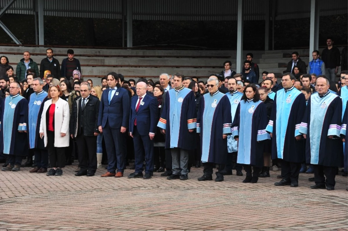 10 Kasım Gazi Mustafa Kemal Atatürk\'ü Anma Töreni Gerçekleştirildi