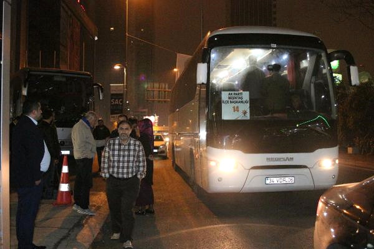 AK Parti İlçe Teşkilatlarından Kalkan Otobüsler Ankara\'ya Hareket Etti