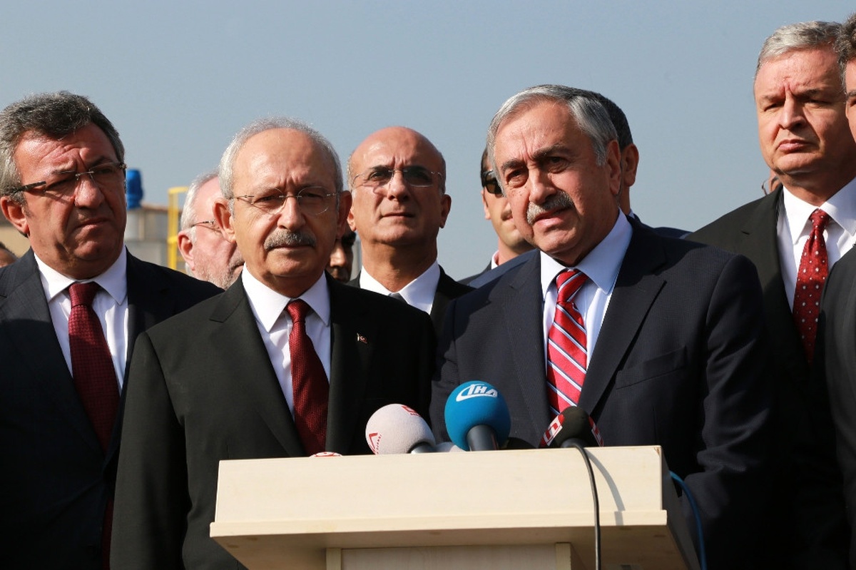 Akıncı Vekılıçdaroğlu\'ndan Baykal\'a Ziyaret