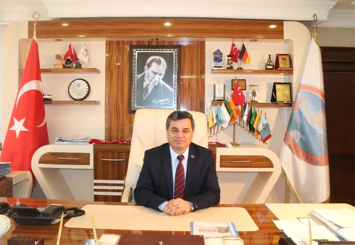 Anamur Belediye Başkanı Mehmet Türe, Partisi MHP\'den İstifa Etti